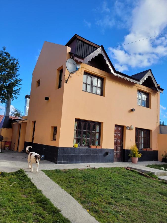 Alojamiento Raquel Y Hector 乌斯怀亚 外观 照片